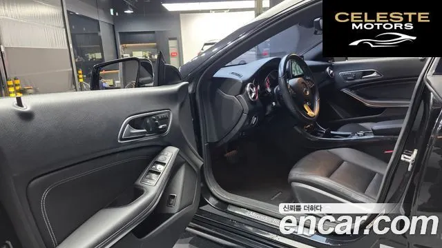 MERCEDES BENZ CLA-Classe C117 CLA200 CDI 4MATIC 2015 — photo 10 sur 20
