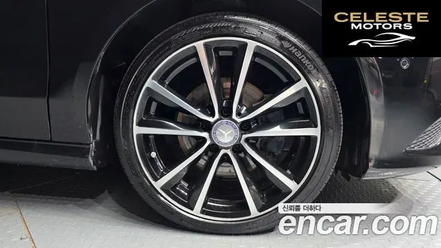 MERCEDES BENZ CLA-Classe C117 CLA200 CDI 4MATIC 2015 — photo 5 sur 20