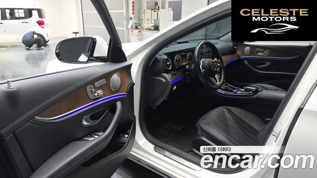 MERCEDES BENZ E-Classe W213 E300e Exclusive 2019 — photo 13 sur 30
