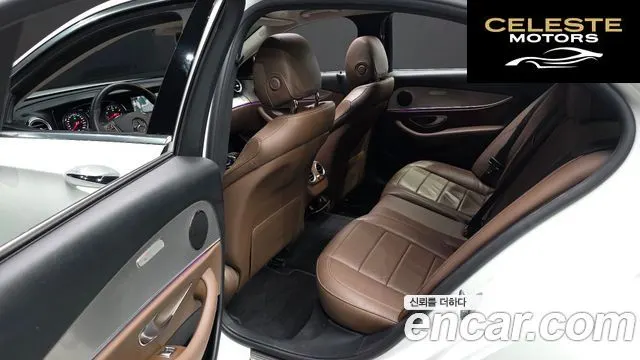 MERCEDES BENZ E-Classe W213 E200 Avantgarde 2018 — photo 18 sur 30