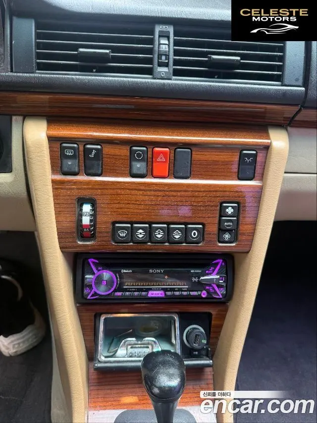 MERCEDES BENZ E-Classe W124 E300 1993 — photo 15 sur 15