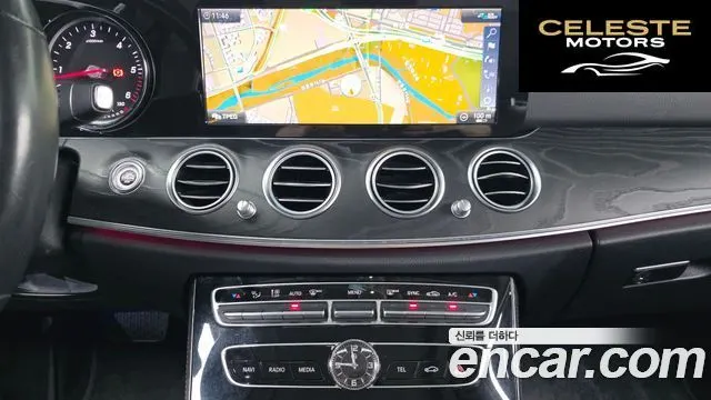 MERCEDES BENZ E-Classe W213 E220d 4MATIC Exclusive 2020 — photo 20 sur 32