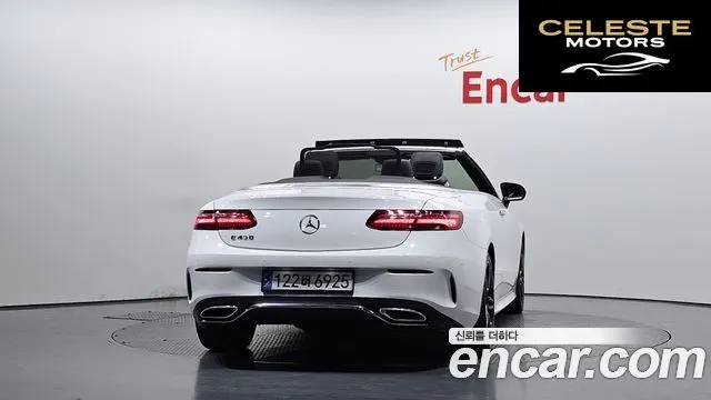 MERCEDES BENZ E-Classe W213 E220d Cabriolet 2018 — photo 3 sur 31