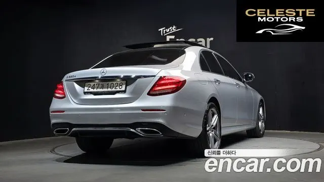 MERCEDES BENZ E-Classe W213 E350d 2017 — photo 2 sur 20