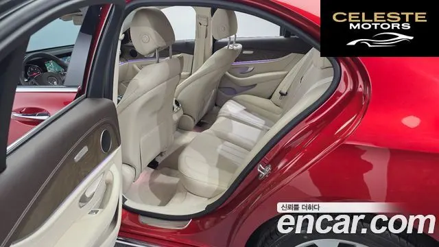 MERCEDES BENZ E-Classe W213 E220d Exclusive 2017 — photo 11 sur 20