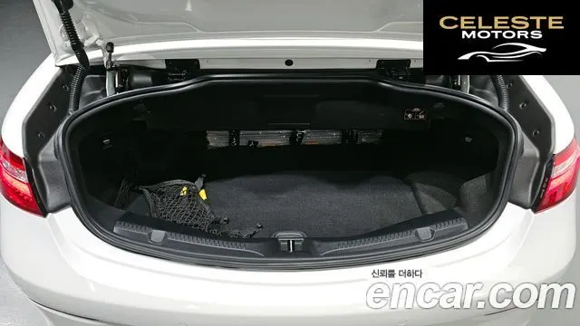 MERCEDES BENZ E-Classe W213 E220d Cabriolet 2018 — photo 27 sur 31