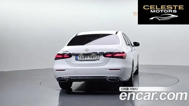 MERCEDES BENZ E-Classe W213 E250 Avantgarde 2021 — photo 4 sur 32