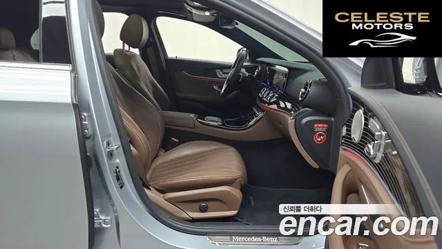 MERCEDES BENZ E-Classe W213 E450 4MATIC Exclusive 2021 — photo 16 sur 33