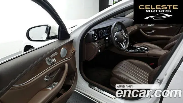 MERCEDES BENZ E-Classe W213 E300 4MATIC Exclusive 2019 — photo 10 sur 20