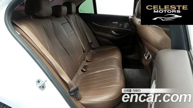 MERCEDES BENZ E-Classe W213 E300 4MATIC Exclusive 2019 — photo 12 sur 20