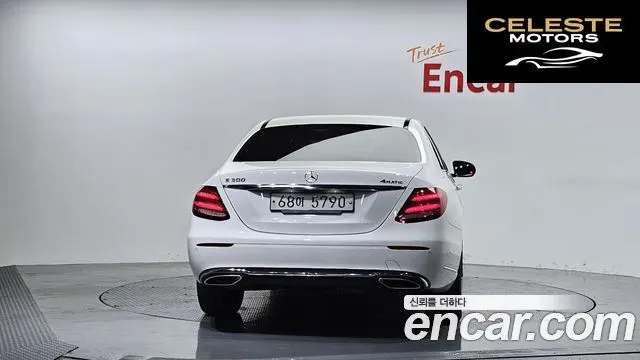 MERCEDES BENZ E-Classe W213 E300 4MATIC Exclusive 2019 — photo 4 sur 20