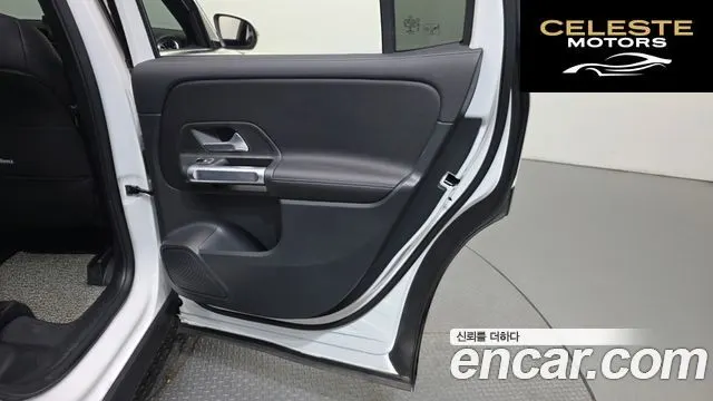 MERCEDES BENZ GLB-Classe X247 GLB200 d 2022 — photo 15 sur 38