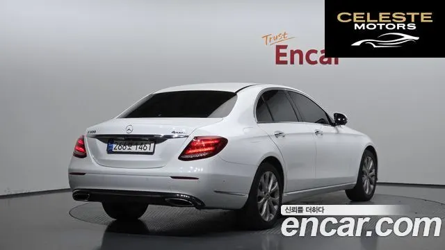 MERCEDES BENZ E-Classe W213 E300 Exclusive 2018 — photo 2 sur 30
