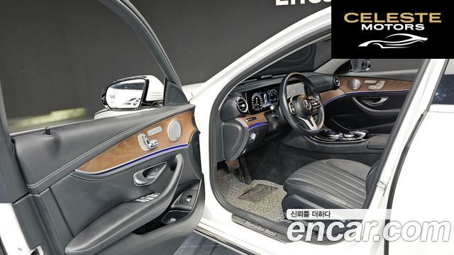 MERCEDES BENZ E-Classe W213 E300 4MATIC Exclusive 2020 — photo 10 sur 20