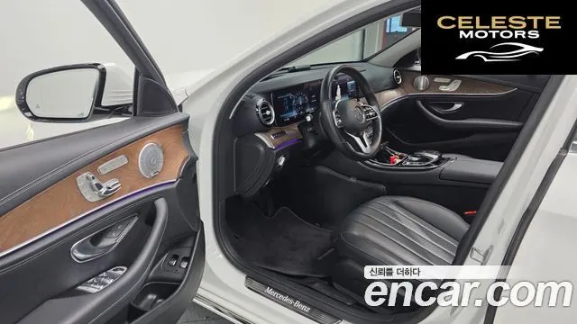MERCEDES BENZ E-Classe W213 E300e 4MATIC Exclusive 2020 — photo 13 sur 40