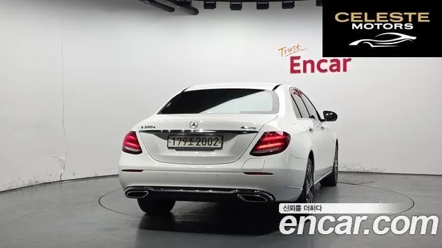 MERCEDES BENZ E-Classe W213 E300e 4MATIC Exclusive 2020 — photo 4 sur 40