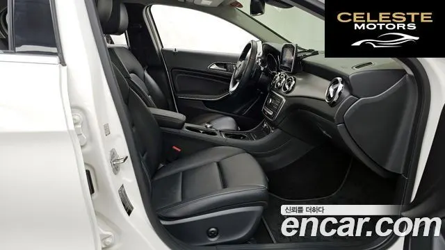 MERCEDES BENZ GLA-Classe X156 GLA220 Premium 2019 — photo 11 sur 20