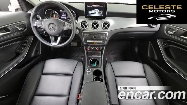MERCEDES BENZ GLA-Classe X156 GLA220 Premium 2019 — photo 7 sur 20