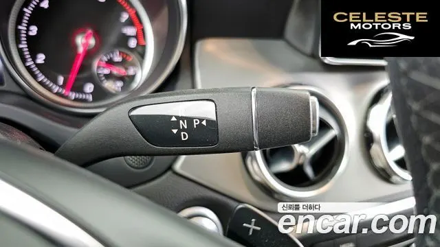 MERCEDES BENZ GLA-Classe X156 GLA220 Premium 2019 — photo 9 sur 20