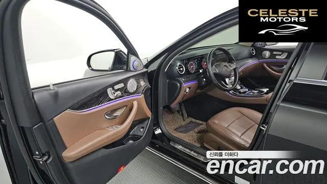 MERCEDES BENZ E-Classe W213 E220d 4MATIC Avantgarde 2018 — photo 10 sur 20