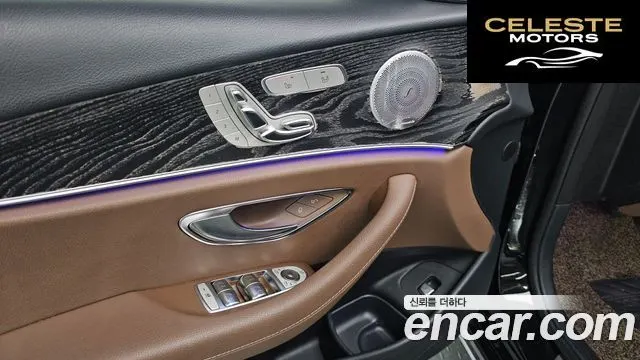 MERCEDES BENZ E-Classe W213 E220d 4MATIC Avantgarde 2018 — photo 18 sur 20