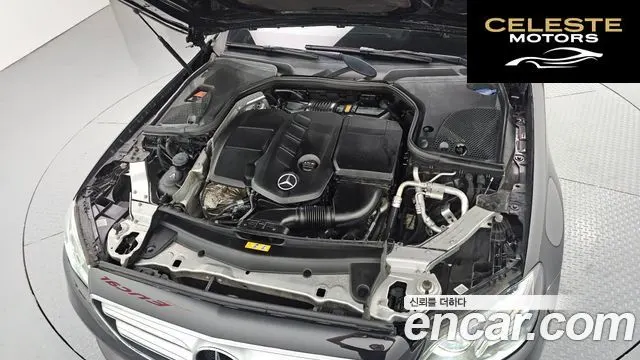 MERCEDES BENZ E-Classe W213 E220d 4MATIC Avantgarde 2018 — photo 6 sur 20