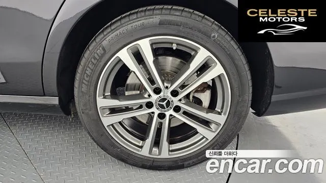 MERCEDES BENZ E-Classe W213 E350 4MATIC Avantgarde 2021 — photo 7 sur 33