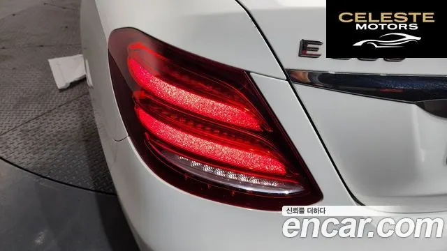 MERCEDES BENZ E-Classe W213 E300 Avantgarde 2019 — photo 9 sur 30