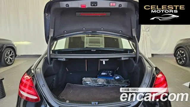 MERCEDES BENZ E-Classe W213 E220d 4MATIC Exclusive 2020 — photo 26 sur 33