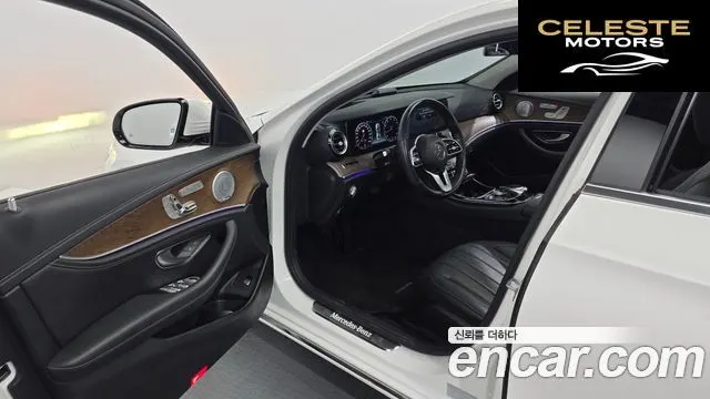 MERCEDES BENZ E-Classe W213 E300 4MATIC Exclusive 2019 — photo 13 sur 39