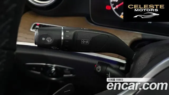 MERCEDES BENZ E-Classe W213 E300 4MATIC Exclusive 2019 — photo 29 sur 39