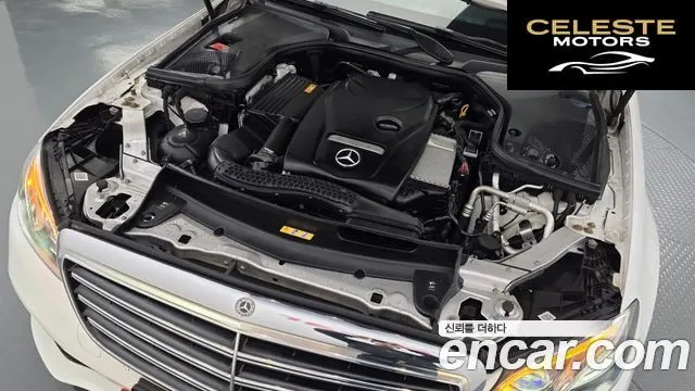 MERCEDES BENZ E-Classe W213 E300 4MATIC Exclusive 2019 — photo 6 sur 39
