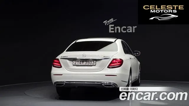 MERCEDES BENZ E-Classe W213 E220d 4MATIC Exclusive 2019 — photo 4 sur 30