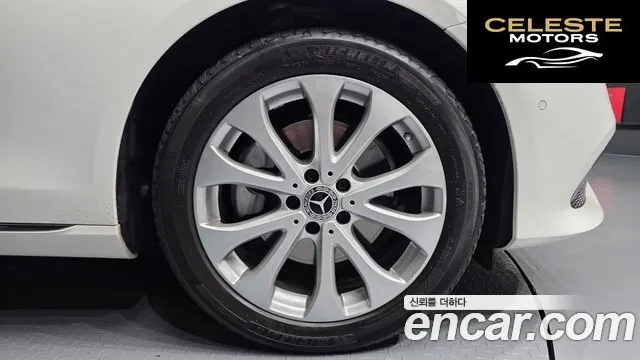 MERCEDES BENZ E-Classe W213 E220d 4MATIC Exclusive 2019 — photo 7 sur 30