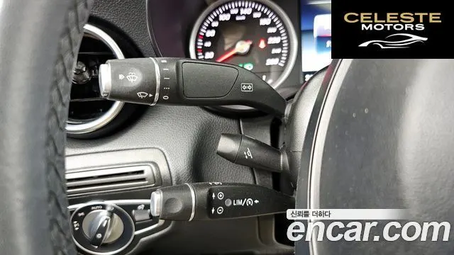 MERCEDES BENZ C-Classe W205 C200 2018 — photo 25 sur 30