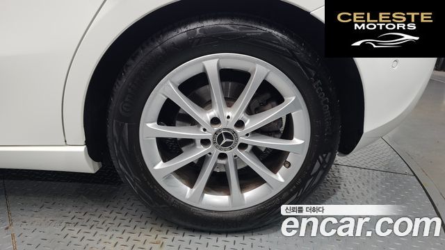 MERCEDES BENZ A-Classe W177 A220 Hatchback 2020 — photo 6 sur 31