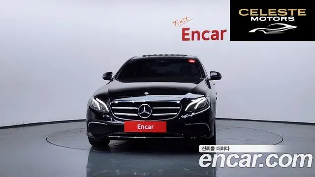MERCEDES BENZ E-Classe W213 E250 Avantgarde 2020 — photo 3 sur 43