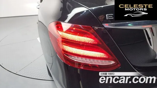 MERCEDES BENZ E-Classe W213 E250 Avantgarde 2020 — photo 9 sur 43