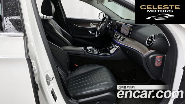 MERCEDES BENZ E-Classe W213 E300 Exclusive 2017 — photo 11 sur 20