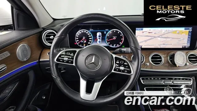 MERCEDES BENZ E-Classe W213 E300 4MATIC Exclusive 2019 — photo 19 sur 36