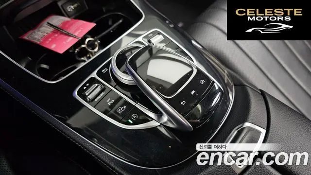 MERCEDES BENZ E-Classe W213 E300 4MATIC Exclusive 2019 — photo 27 sur 36