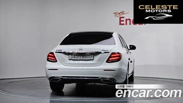 MERCEDES BENZ E-Classe W213 E300 4MATIC Exclusive 2019 — photo 4 sur 36