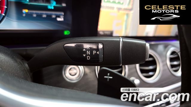 MERCEDES BENZ E-Classe W213 E300 4MATIC Avantgarde 2019 — photo 9 sur 20
