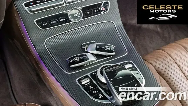 MERCEDES BENZ E-Classe W213 E300e Exclusive 2019 — photo 11 sur 31
