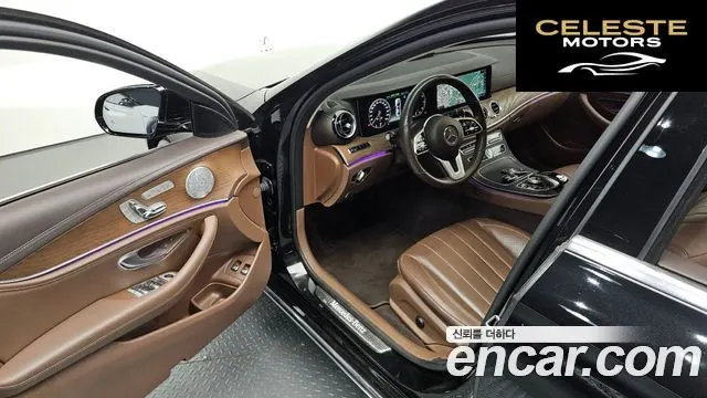 MERCEDES BENZ E-Classe W213 E300e Exclusive 2019 — photo 12 sur 31