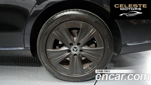 MERCEDES BENZ E-Classe W213 E300e Exclusive 2019 — photo 6 sur 31