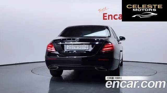 MERCEDES BENZ E-Classe W213 E250 Avantgarde 2020 — photo 4 sur 43