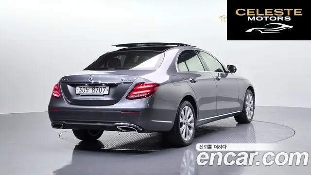 MERCEDES BENZ E-Classe W213 E300 4MATIC Exclusive 2019 — photo 2 sur 34
