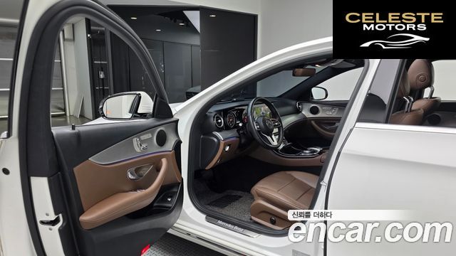 MERCEDES BENZ E-Classe W213 E300 Avantgarde 2019 — photo 10 sur 20