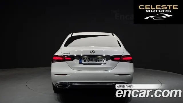 MERCEDES BENZ E-Classe W213 E250 Avantgarde 2022 — photo 4 sur 37